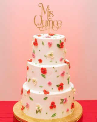 15+1 😍 I’ll pipe and sculpt a buttercream flower any day. Just say when 🌸 

Photo @anaisabelphotography
.
.
.
#weddingcake #birthdaycake #Ido #dcweddings #dcwedding #dcbride #virginiawedding 
#buttercreamlove #buttercreamdesign #BakerLife #cakesdaily #floralcake #howtocakeit #cakesinstyle #cakeinspo #buttercreamfrosting #buttercreamcakes #cakesofinstagram #cakedesign #baking #floralwedding #cakedecorators #cakegram #thebakefeed #sweettooth #instacake #instabakes #instabakers #stylishcakes #Cakedealer